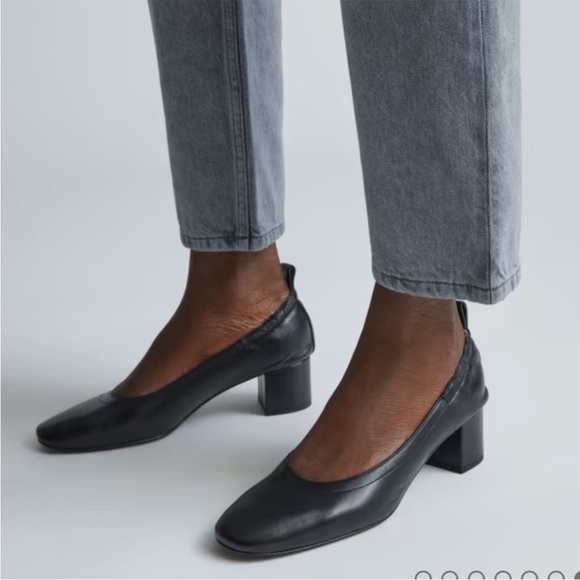 Everlane Shoes - Everlane Italian leather day heel